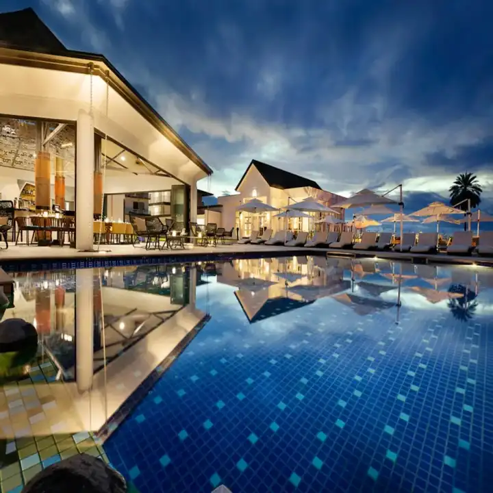 Resort setting for permanent hotel roles