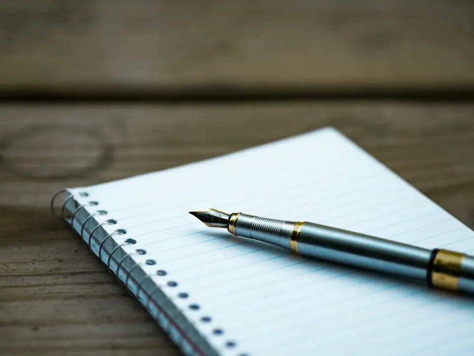 Writing a short cover note by hand